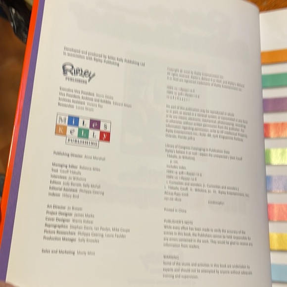 Ripley’s Believe It Or Not Book - Picture 8 of 12